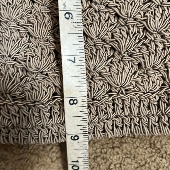 Crochet Works bag with acrylic shoulder strap. - Picture 10 of 10